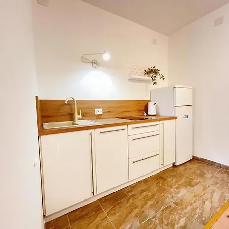 Caramel Comforts In Stinjan Only 800 Meters From The Beach Pula Exterior photo